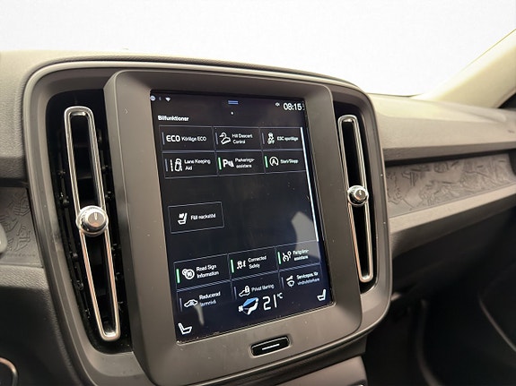 Volvo XC40 20 of 29
