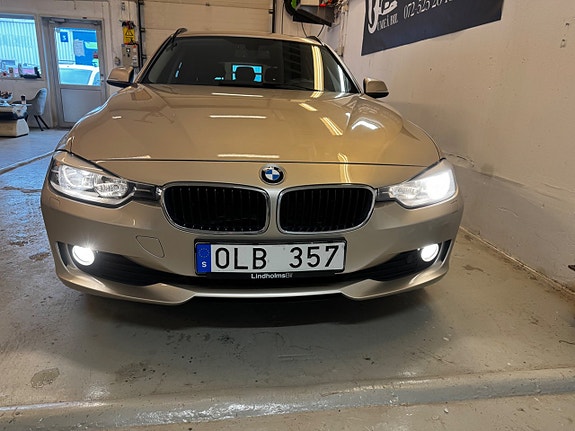 BMW 318d 3 of 12