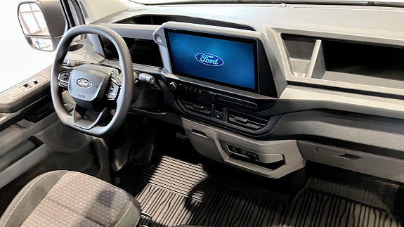 Ford Custom 4 of 15