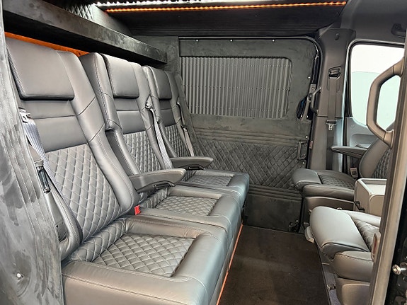 Mercedes-Benz Sprinter 319 17 of 30