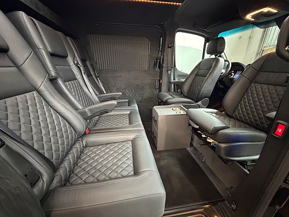 Mercedes-Benz Sprinter 319 18 of 30