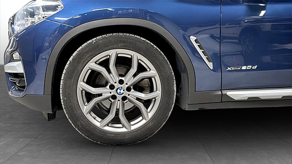 BMW X3 9 of 10