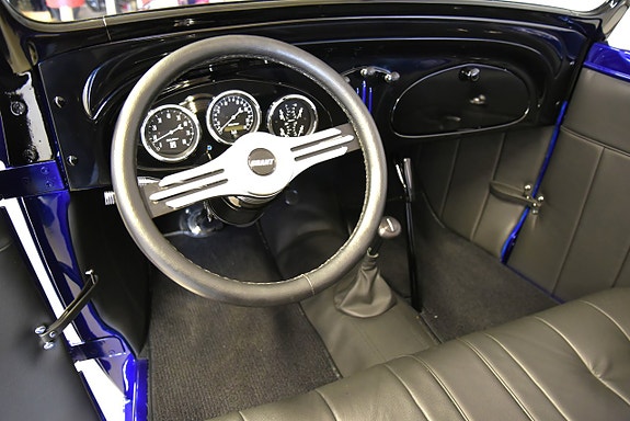 Chevrolet Master 25 of 30