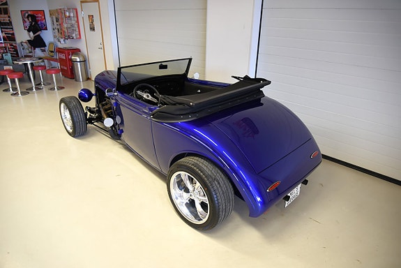 Chevrolet Master 12 of 30