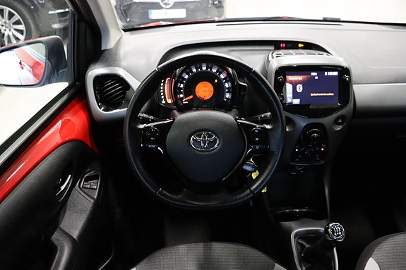 Toyota Aygo 12 of 23