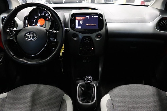 Toyota Aygo 14 of 23