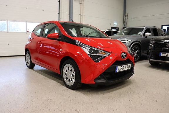 Toyota Aygo 2 of 23