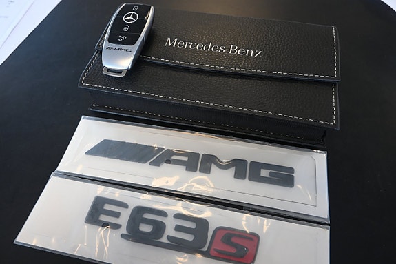 Mercedes-Benz E63 28 of 28