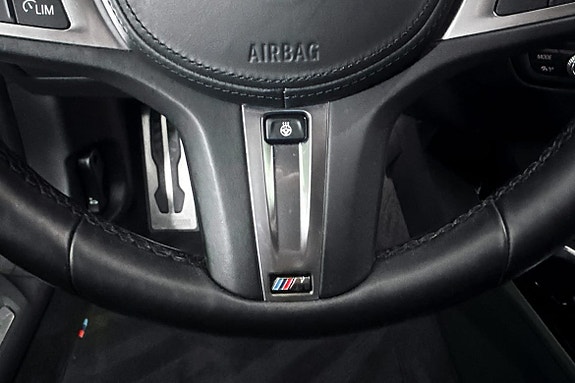 BMW 118i 7 of 15