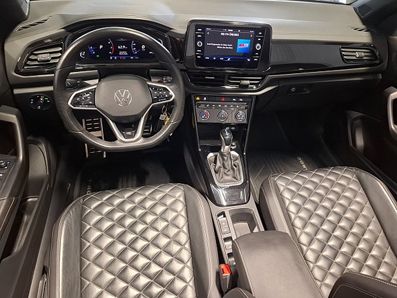 Volkswagen T-Roc 20 of 21