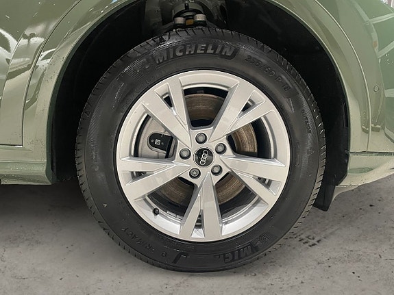Audi Q5 4 of 5