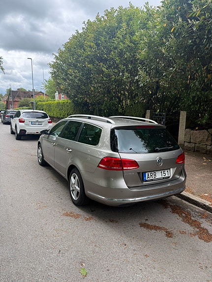 Volkswagen Passat 3 of 5