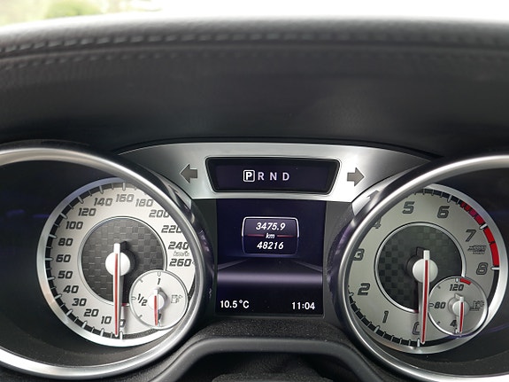 Mercedes-Benz SL500 4 of 5