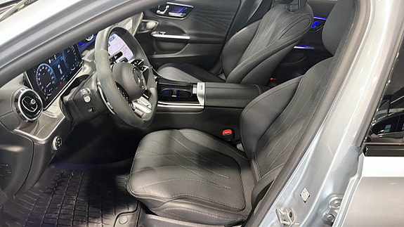 Mercedes-Benz C63 12 of 12