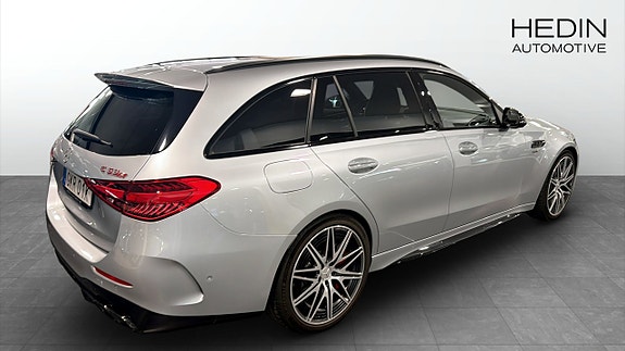 Mercedes-Benz C63 3 of 12