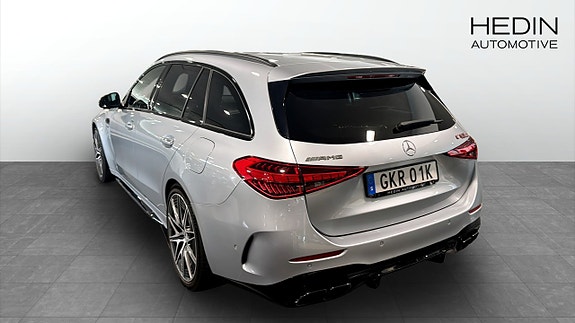 Mercedes-Benz C63 4 of 12