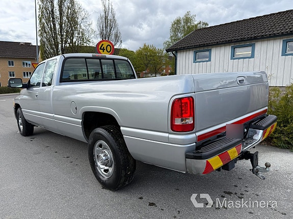 Dodge RAM 2500 4 of 5