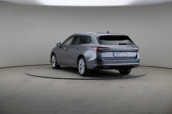 Skoda Superb 2 of 5