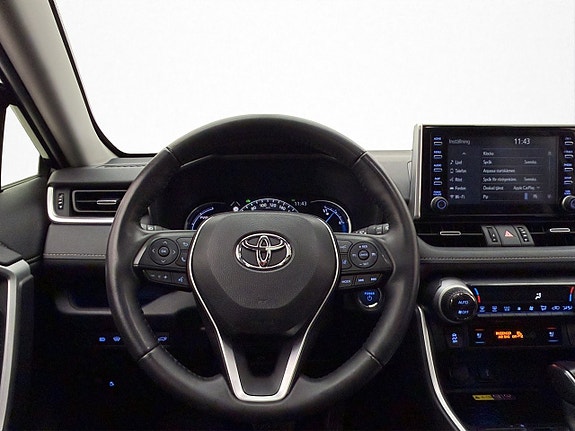 Toyota RAV4 10 of 30