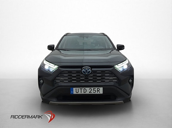 Toyota RAV4 2 of 5
