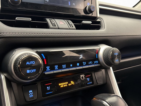 Toyota RAV4 20 of 30