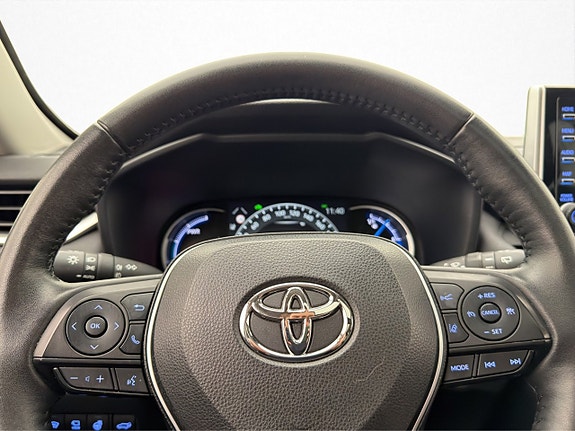 Toyota RAV4 18 of 30