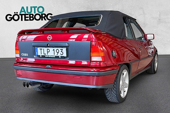 Opel Kadett 6 of 17