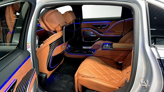 Mercedes-Benz S-Klass 9 of 13