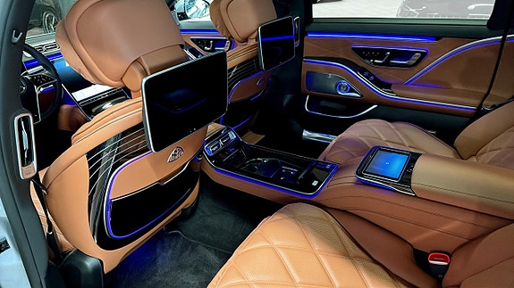 Mercedes-Benz S-Klass 11 of 13