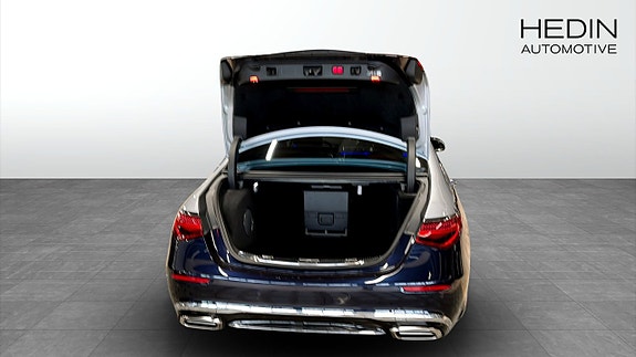 Mercedes-Benz S-Klass 8 of 13