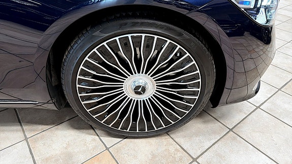 Mercedes-Benz S-Klass 3 of 13