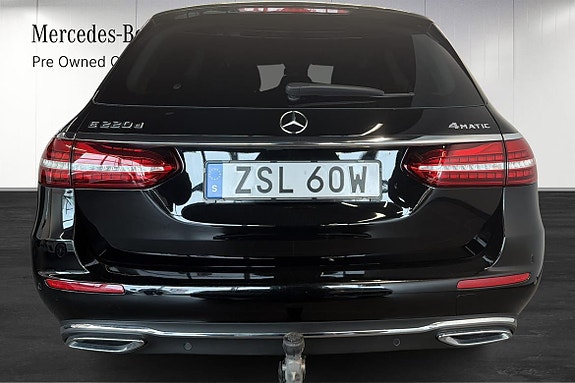Mercedes-Benz E220 16 of 24