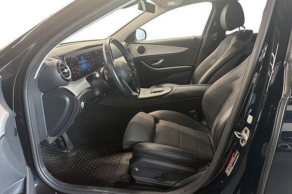 Mercedes-Benz E220 12 of 24