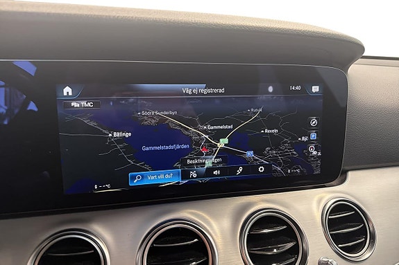 Mercedes-Benz E220 14 of 24