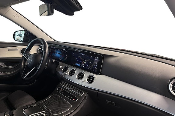 Mercedes-Benz E220 10 of 24