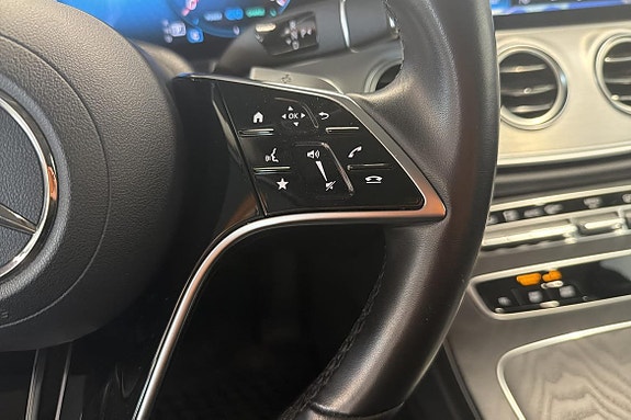 Mercedes-Benz E220 21 of 24