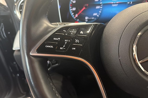 Mercedes-Benz E220 20 of 24
