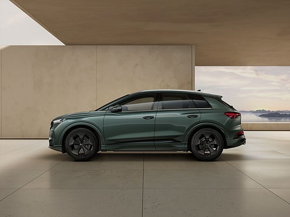 Audi Q4 e-tron 4 of 5