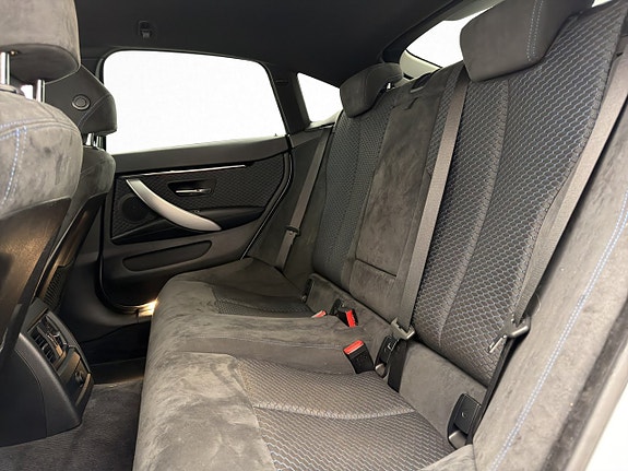 BMW 420i 25 of 30