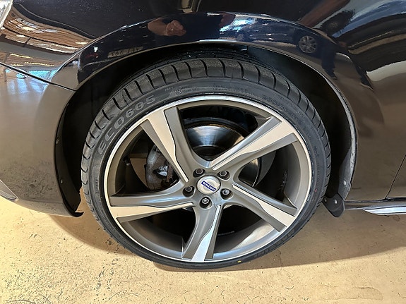 Volvo S60 7 of 18