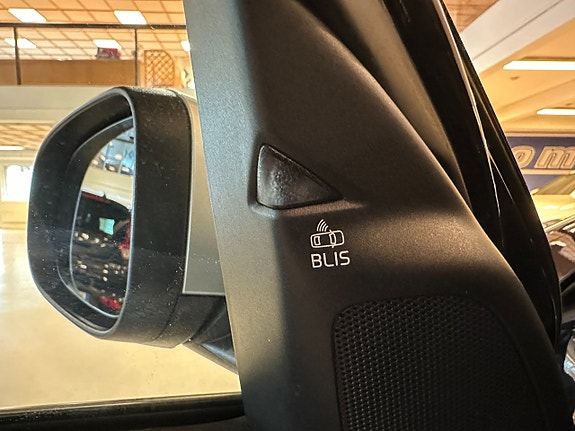 Volvo S60 16 of 18
