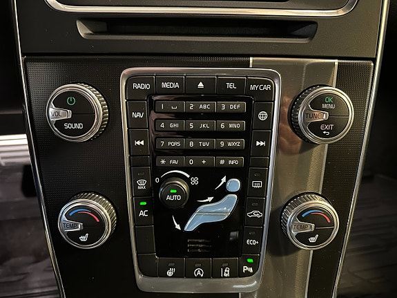 Volvo S60 13 of 18