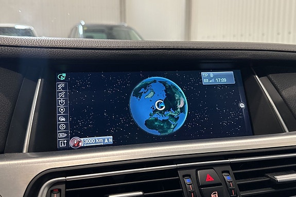 BMW 750d 21 of 27