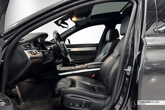 BMW 750d 13 of 27
