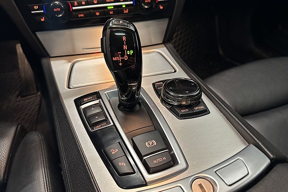BMW 750d 23 of 27