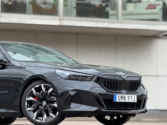 BMW 530e 2 of 24