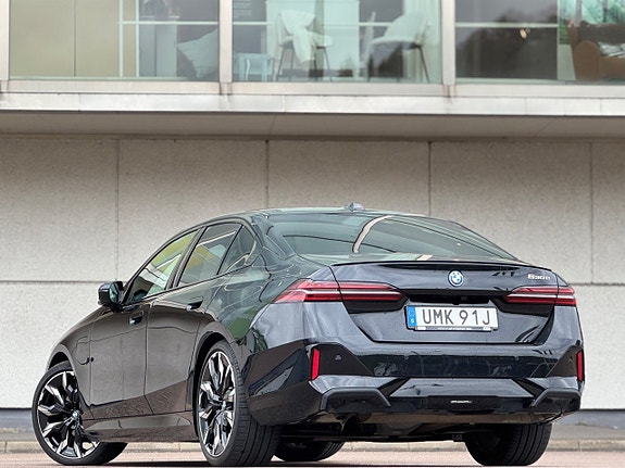 BMW 530e 4 of 24