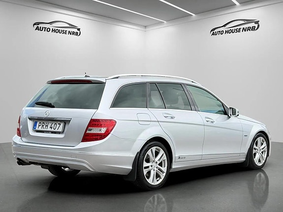 Mercedes-Benz C180 10 of 22