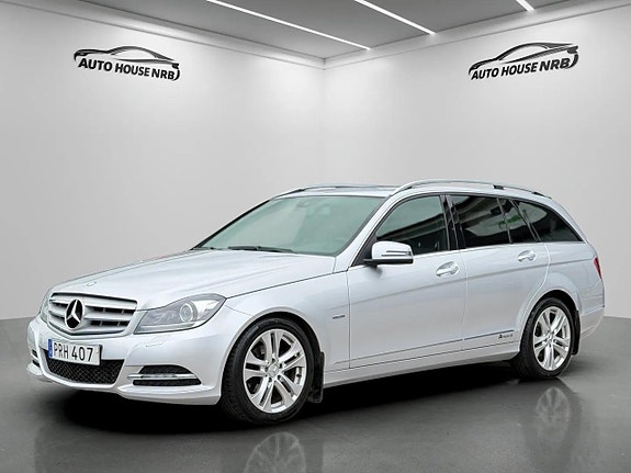 Mercedes-Benz C180 2 of 5