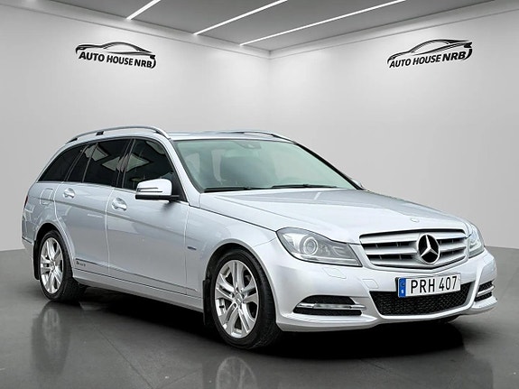 Mercedes-Benz C180 4 of 5